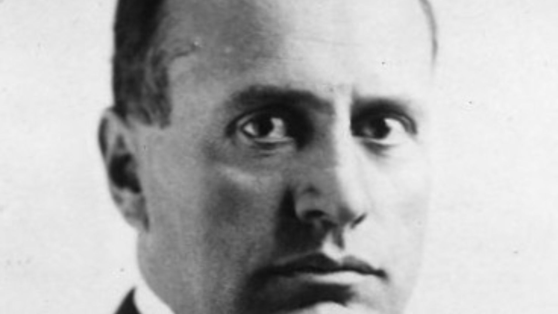 File:Benito Mussolini crop.jpg