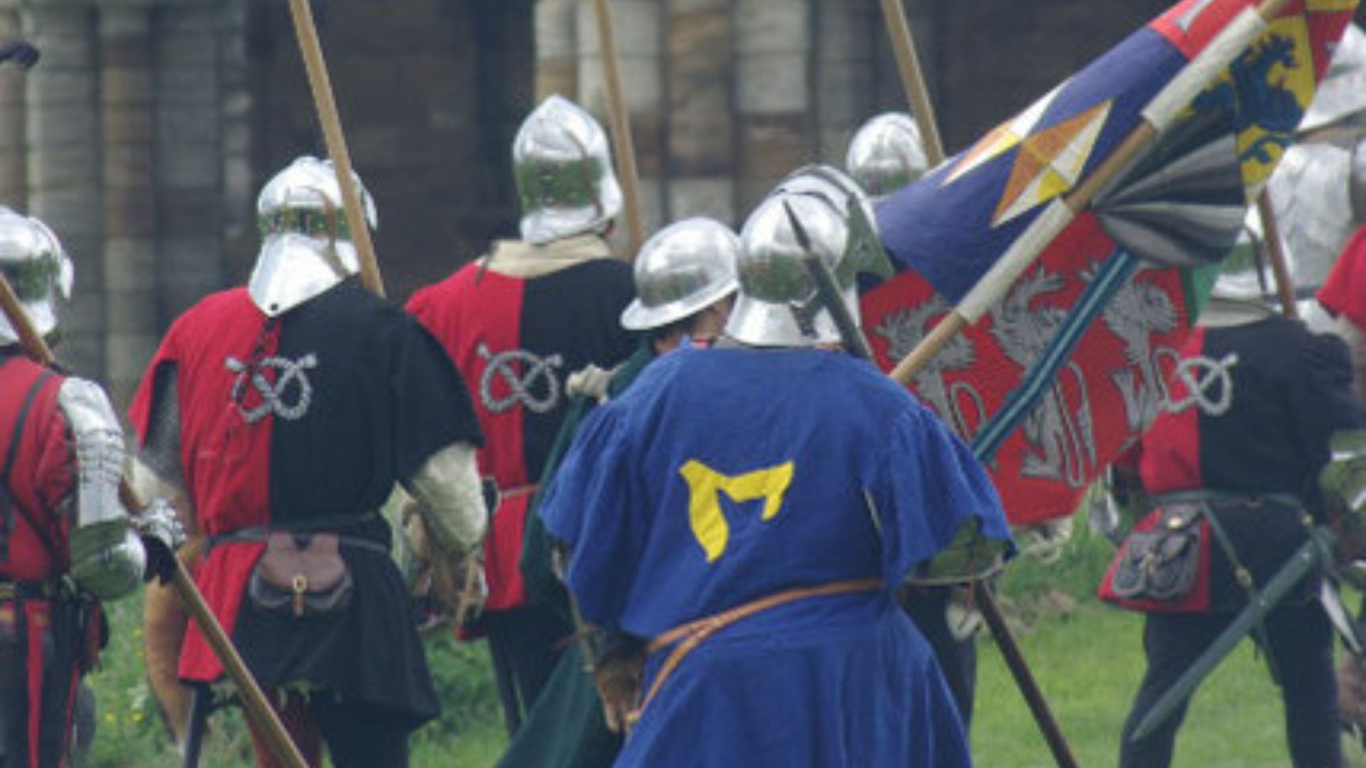 File:Wars of the Roses Re-enactment, Whitby Abbey - geograph.org.uk - 449428.jpg