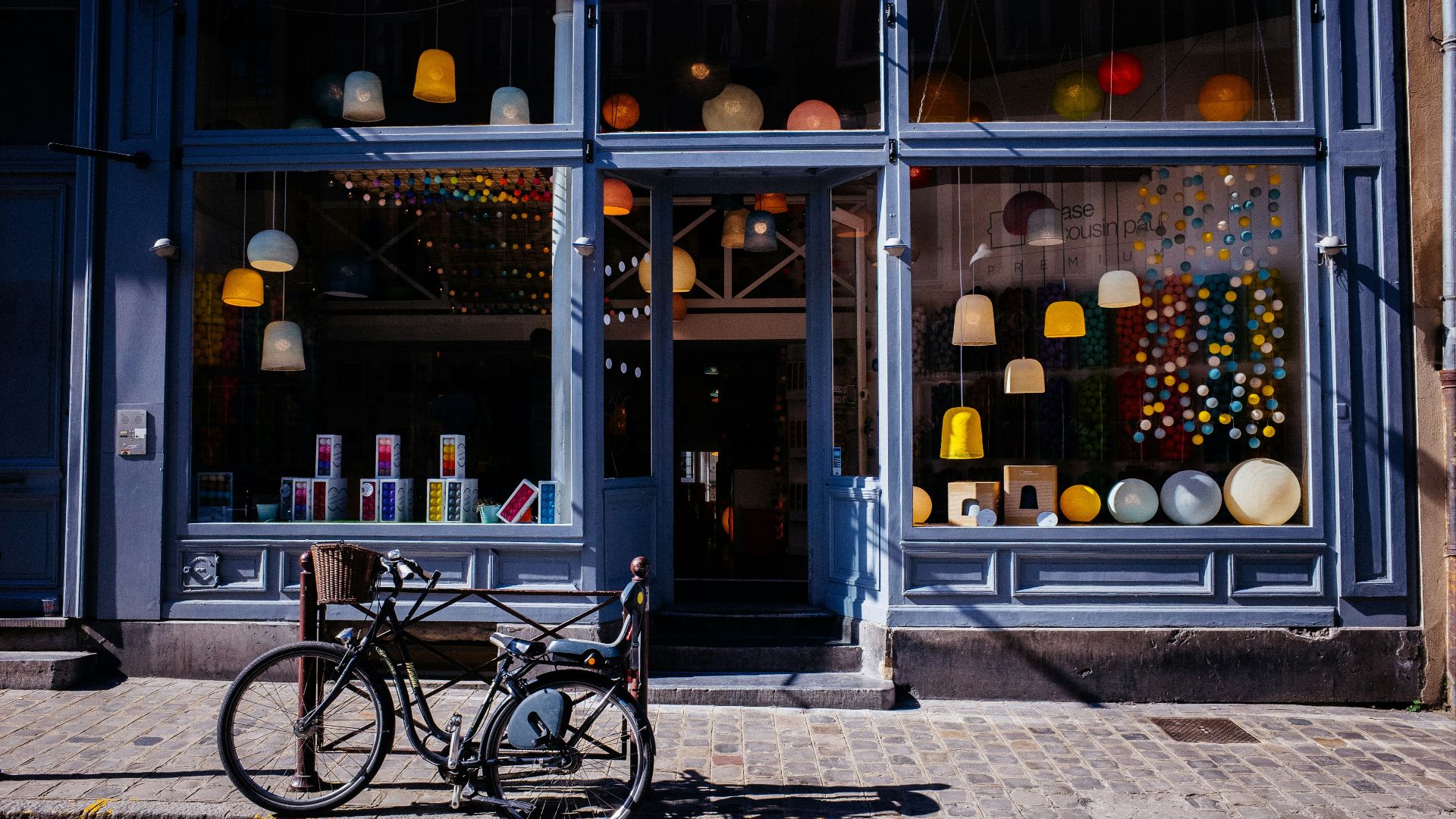 black trike parked near soter