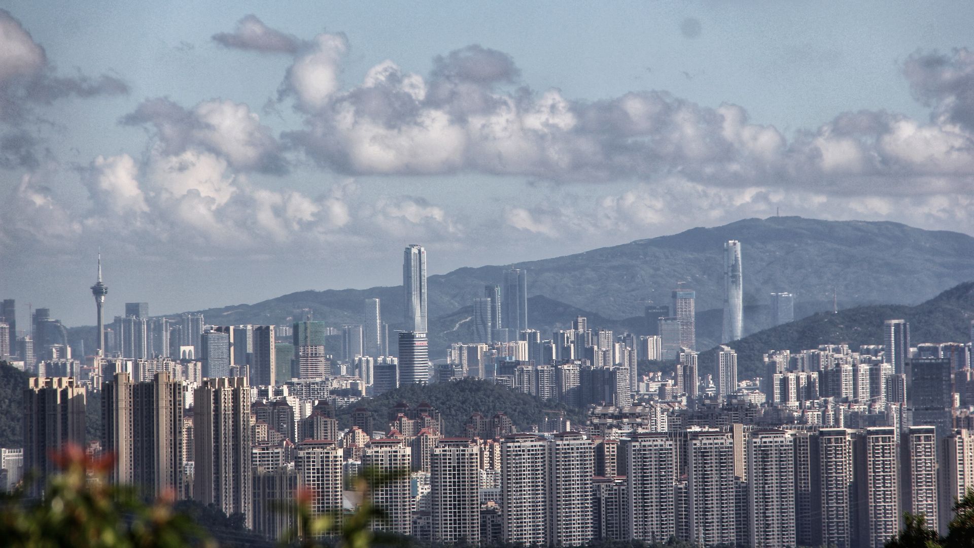File:从凤凰山远眺珠海主城区.jpg
