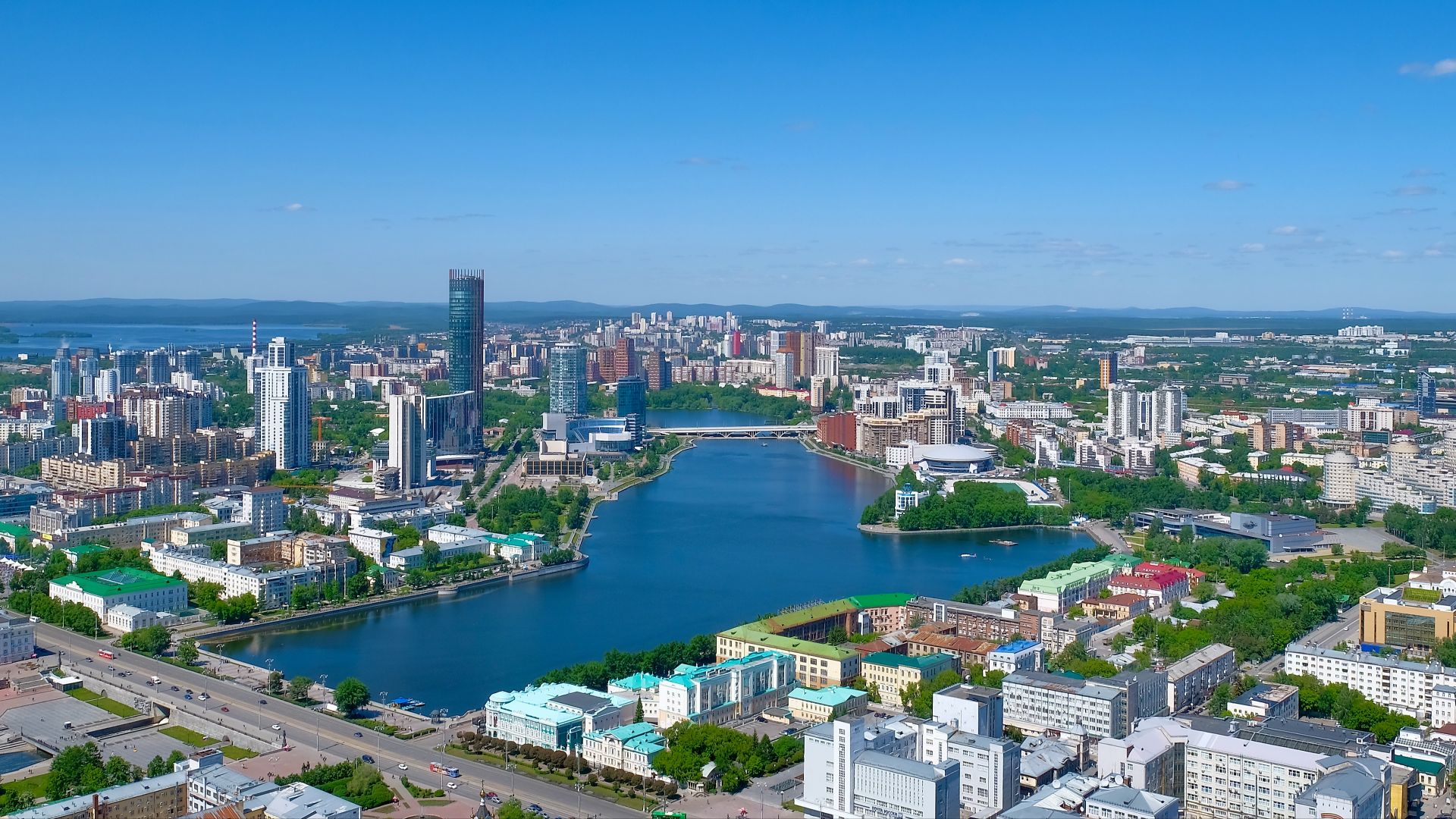 File:Views of Yekaterinburg from Vysotsky viewpoint - 12.jpg