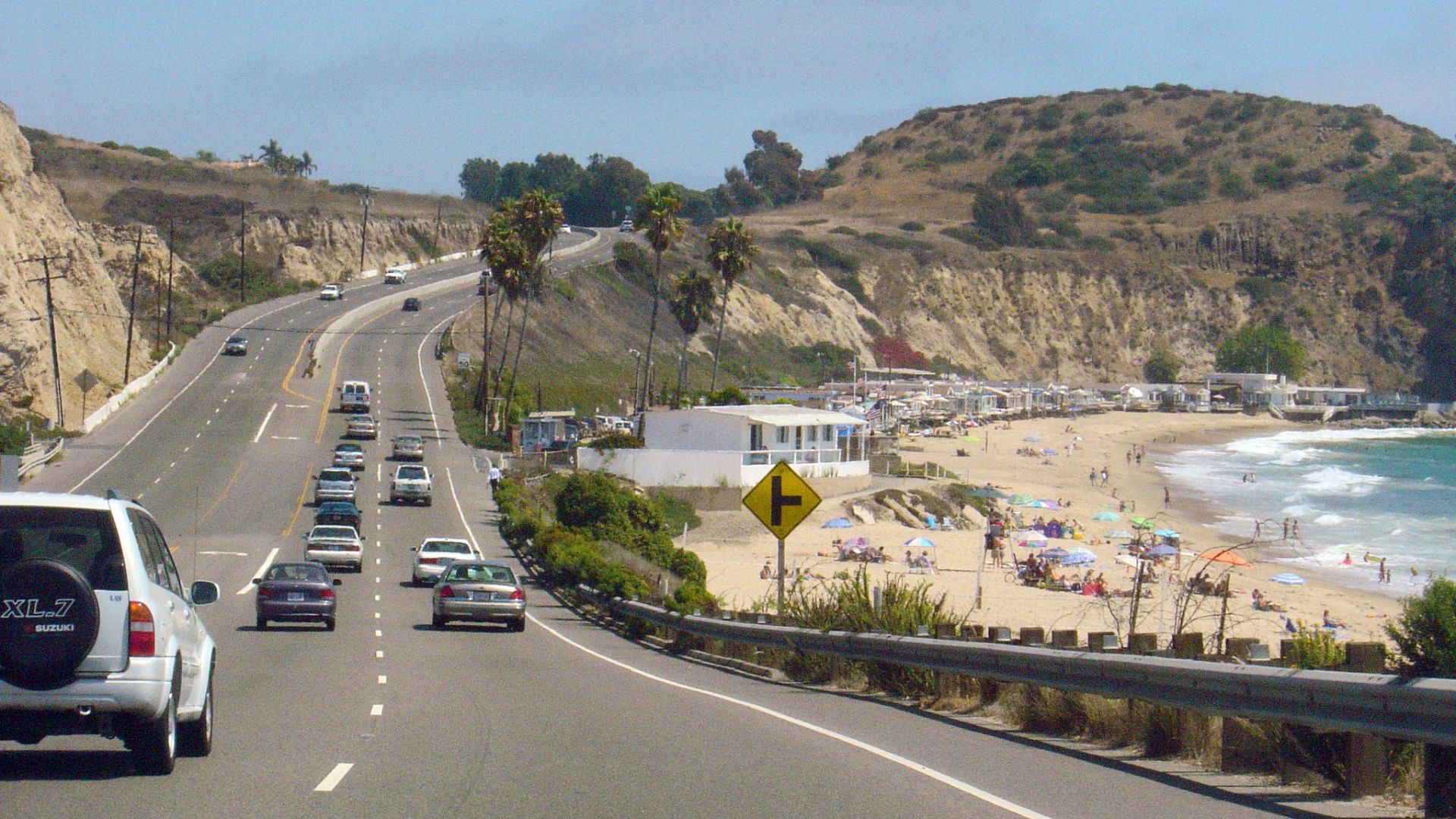 File:PCH Near Laguna Beach.jpg