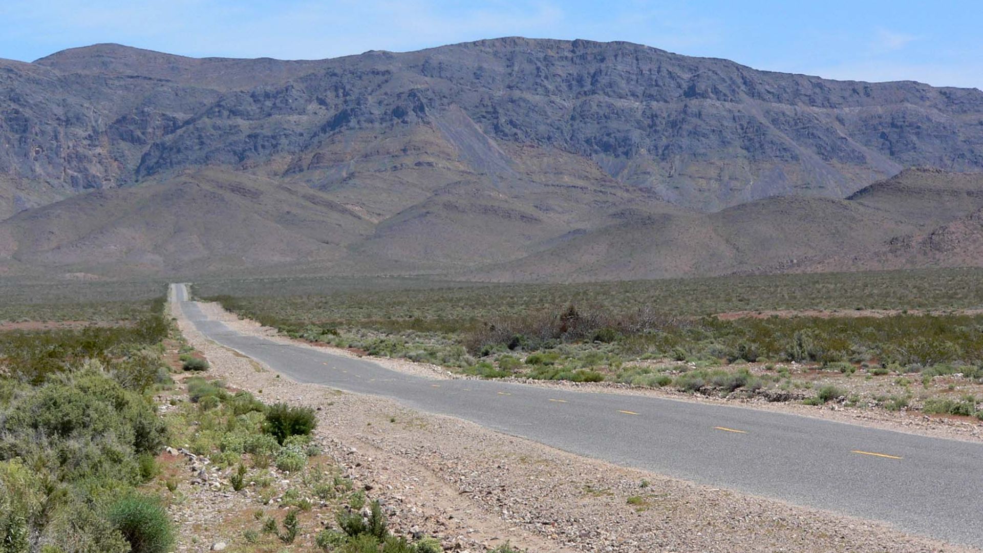 File:Old Spanish Trail Highway west of Nopah Range.jpg