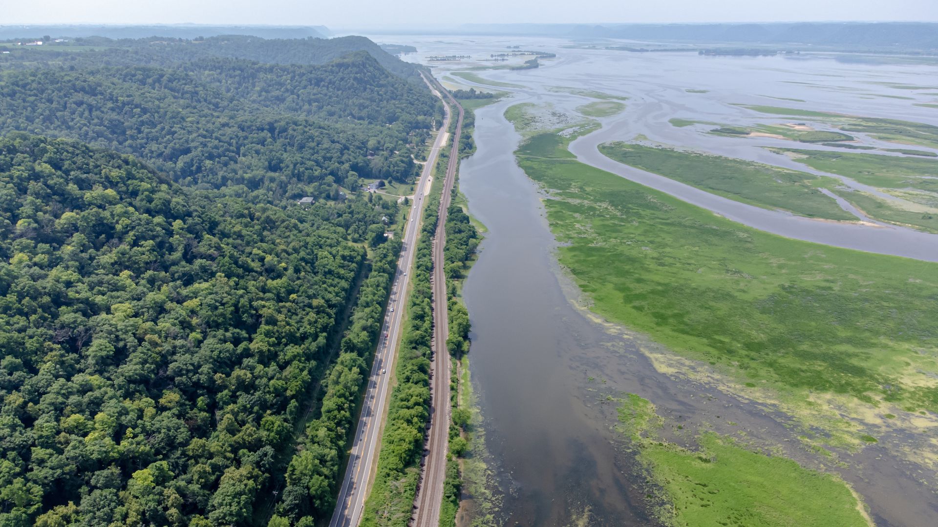 File:Great River Road.jpg