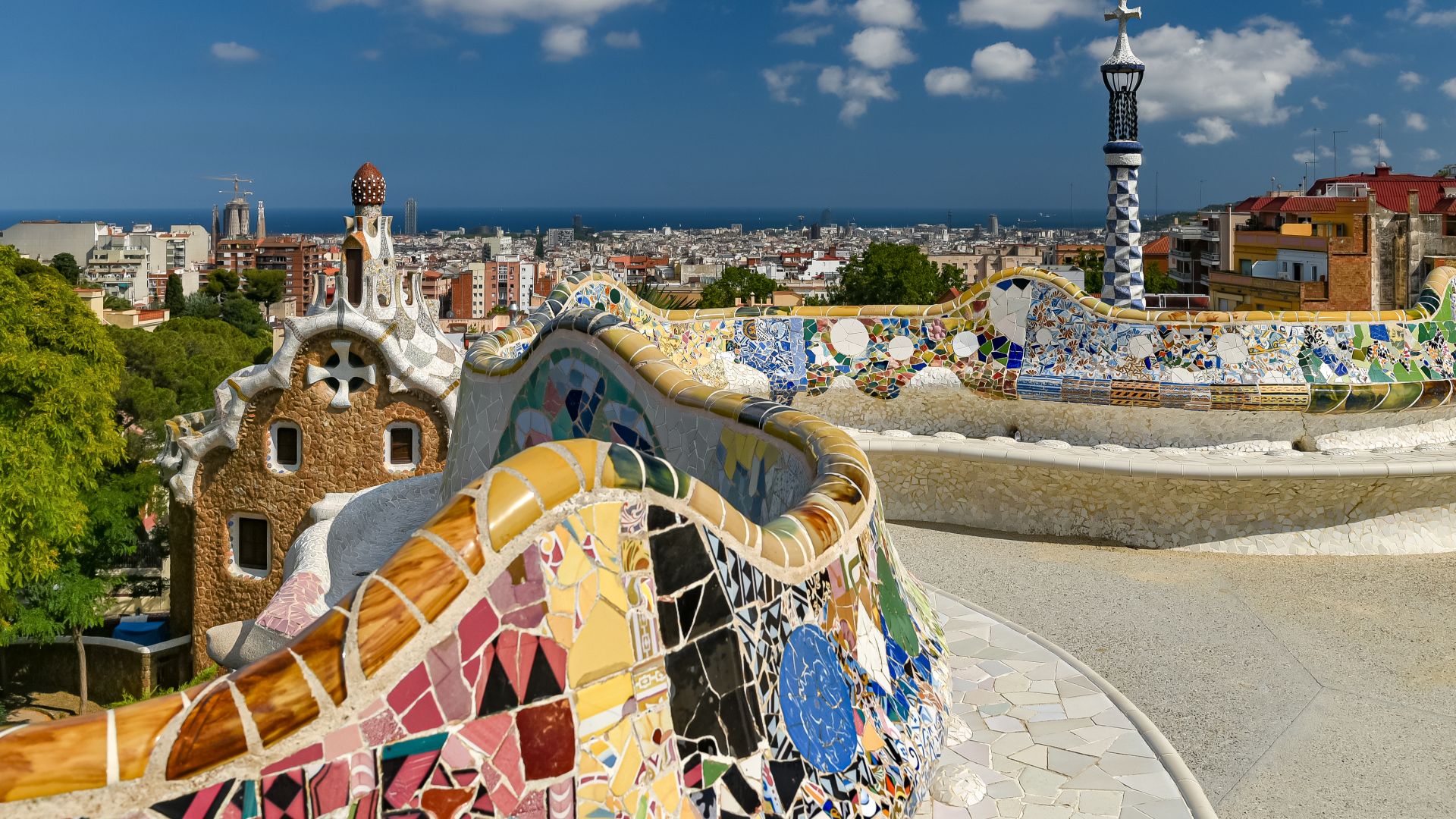 File:Park Güell - 50030738311.jpg