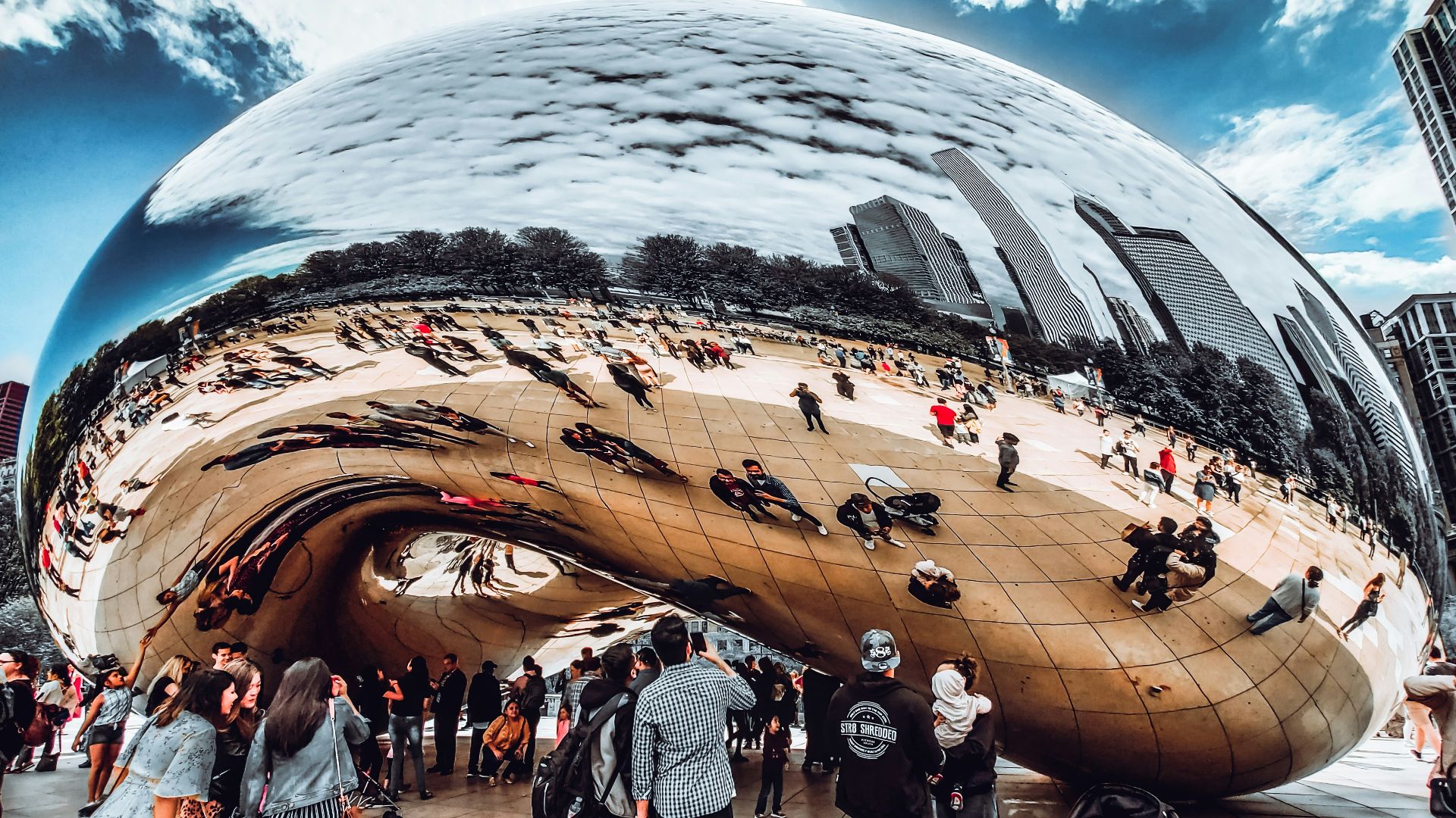 Cloud Gate, Chicago at daytime