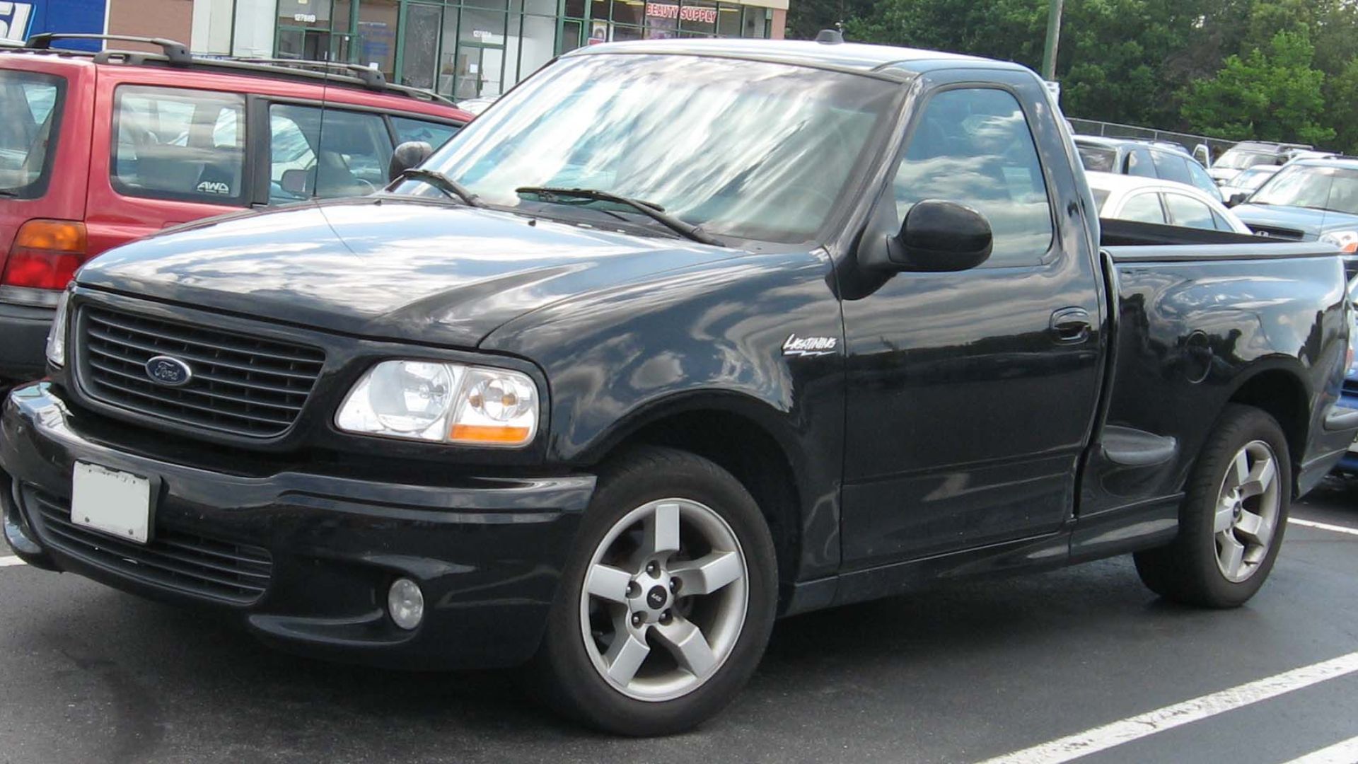 File:Ford-F150-SVT-Lightning.jpg