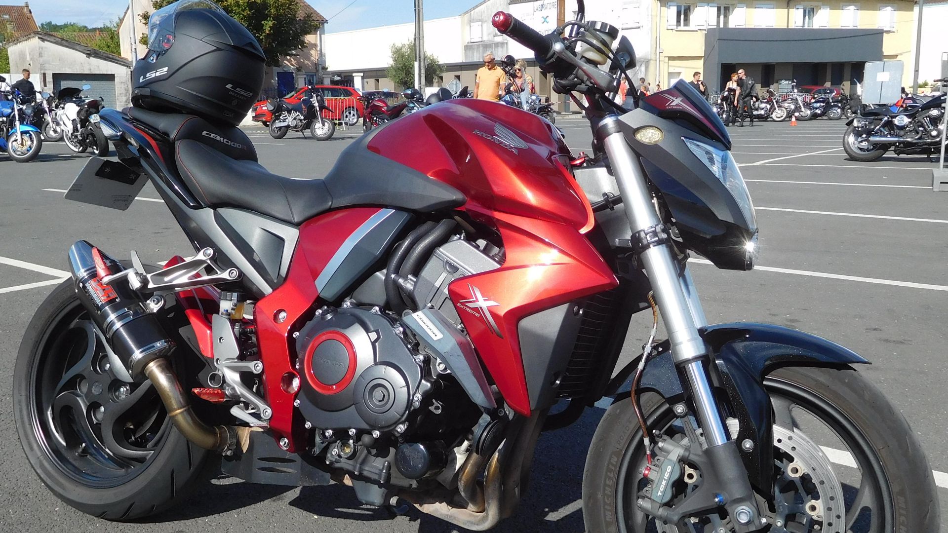 File:Honda CB 1000 R (1).jpg