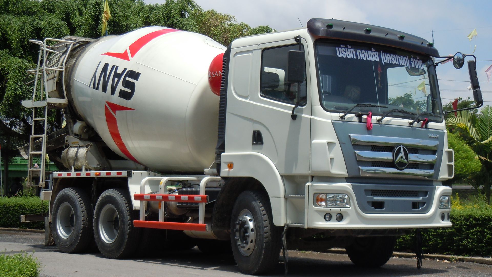 File:2013 SANY SY306C Concrete Mixer Truck.JPG