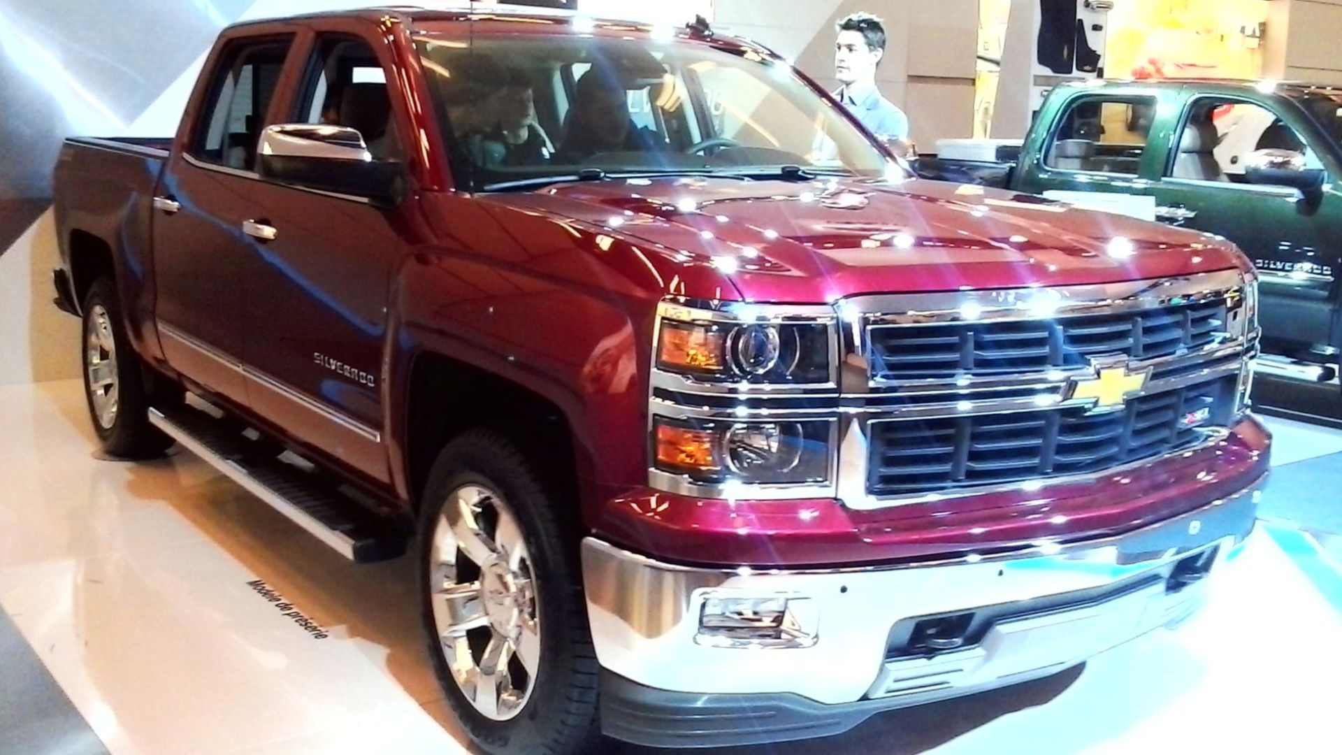 File:'13 Chevrolet Silverado HD Crew Cab (MIAS '13).jpg