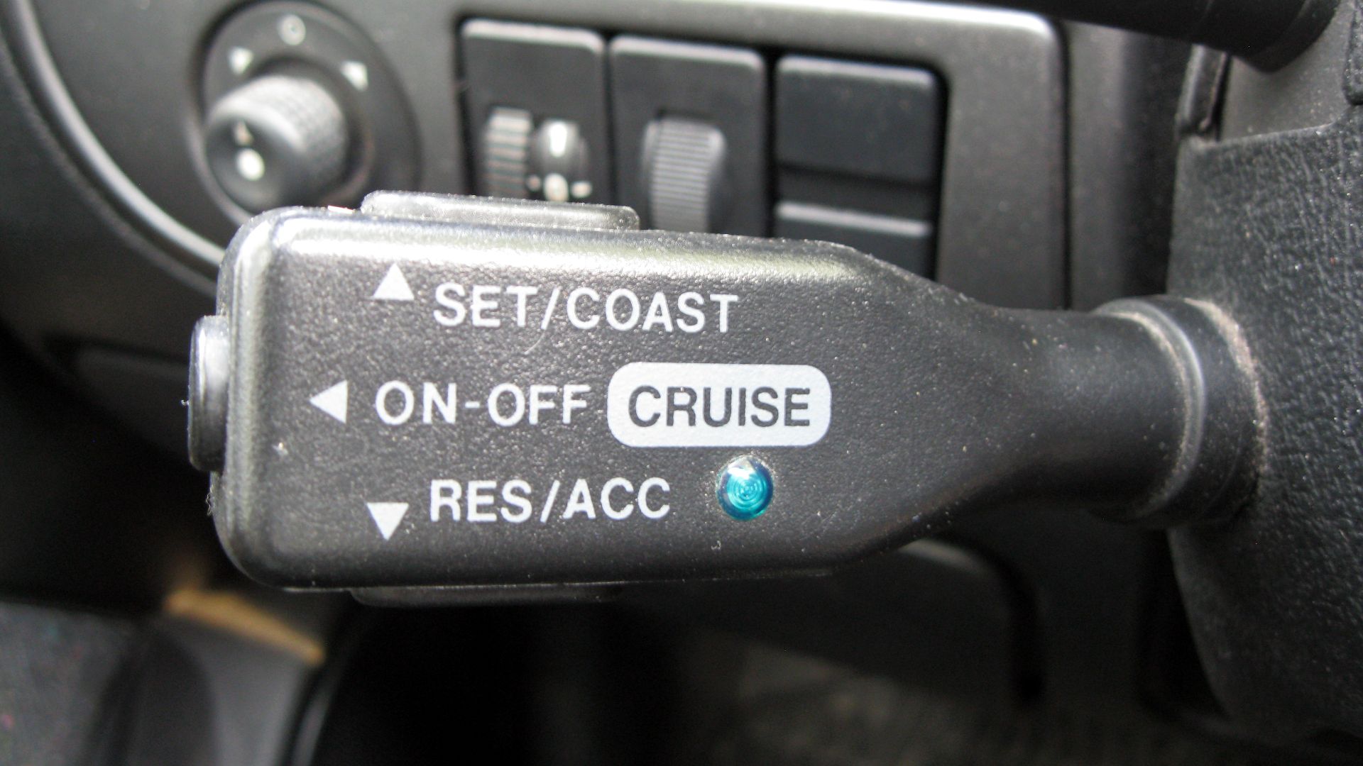 File:Cruise control Citroen Xsara.jpg