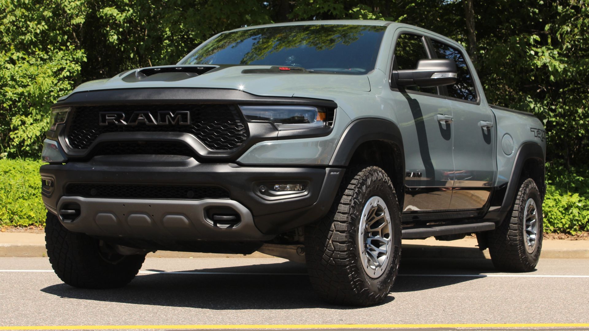 File:2021-22 RAM 1500 TRX.jpg