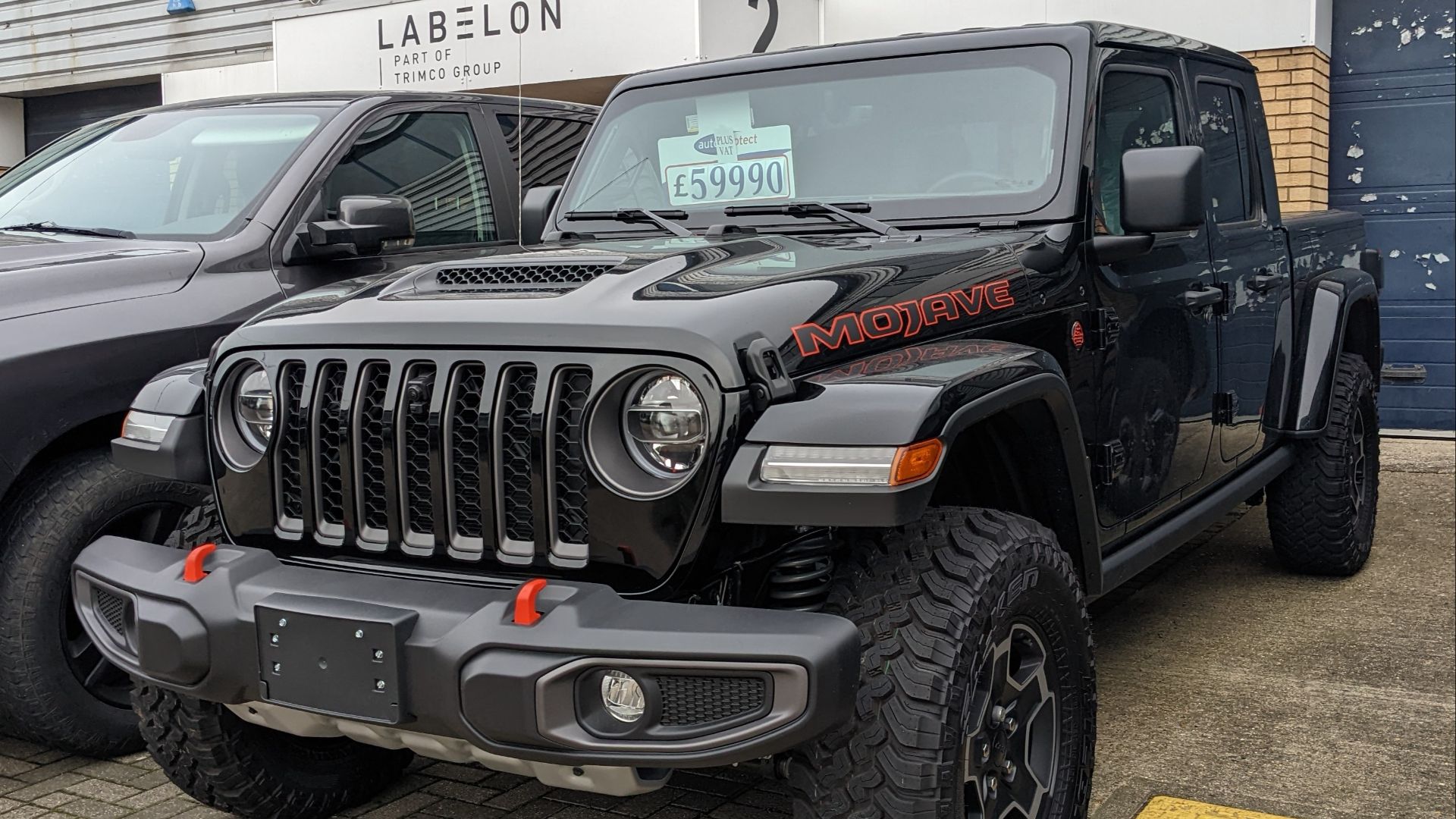 File:2021 Jeep Gladiator Mojave.jpg