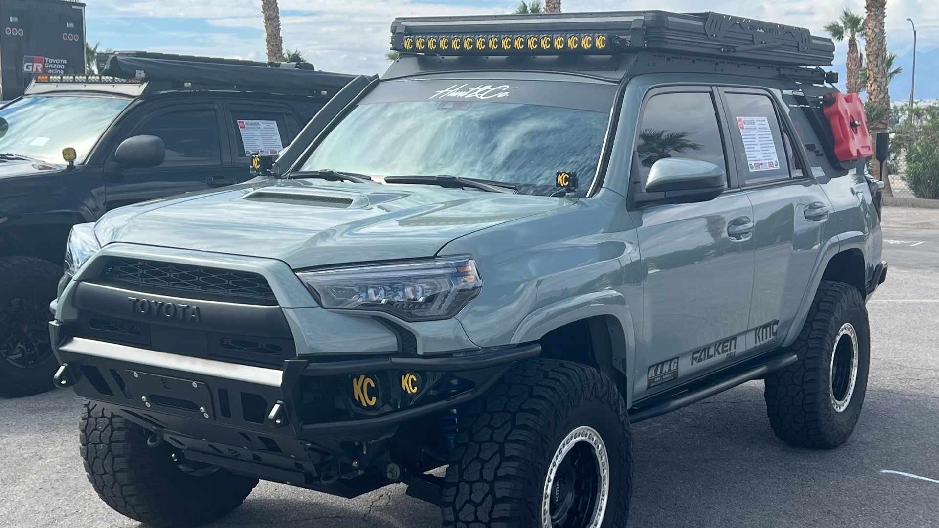 File:2023 Toyota 4Runner TRD Off-Road 4x4 Las Vegas Fall 2025.jpg
