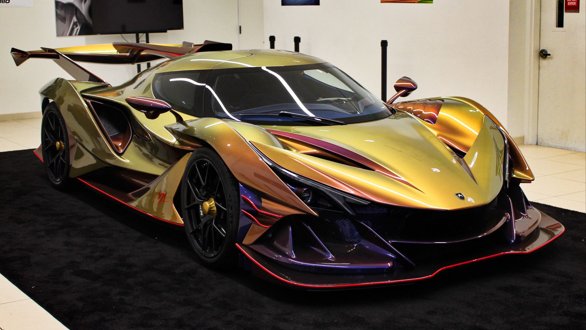 File:Apollo Intensa Emozione (IE) Golden Dragon, front 2.1.20.jpg