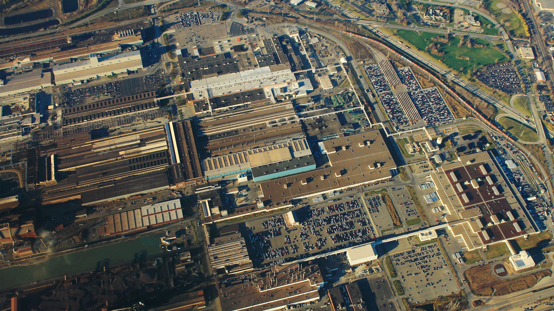 File:Ford Dearborn Factory Aerial (45574999515).jpg
