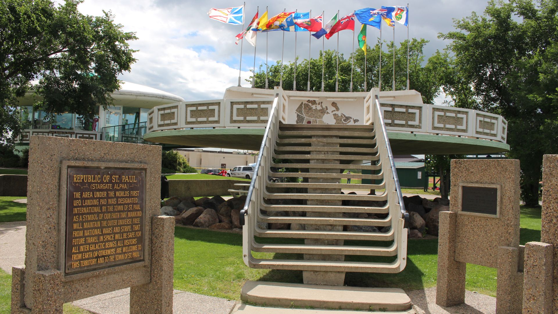 File:St. Paul, Alberta (28494562941).jpg