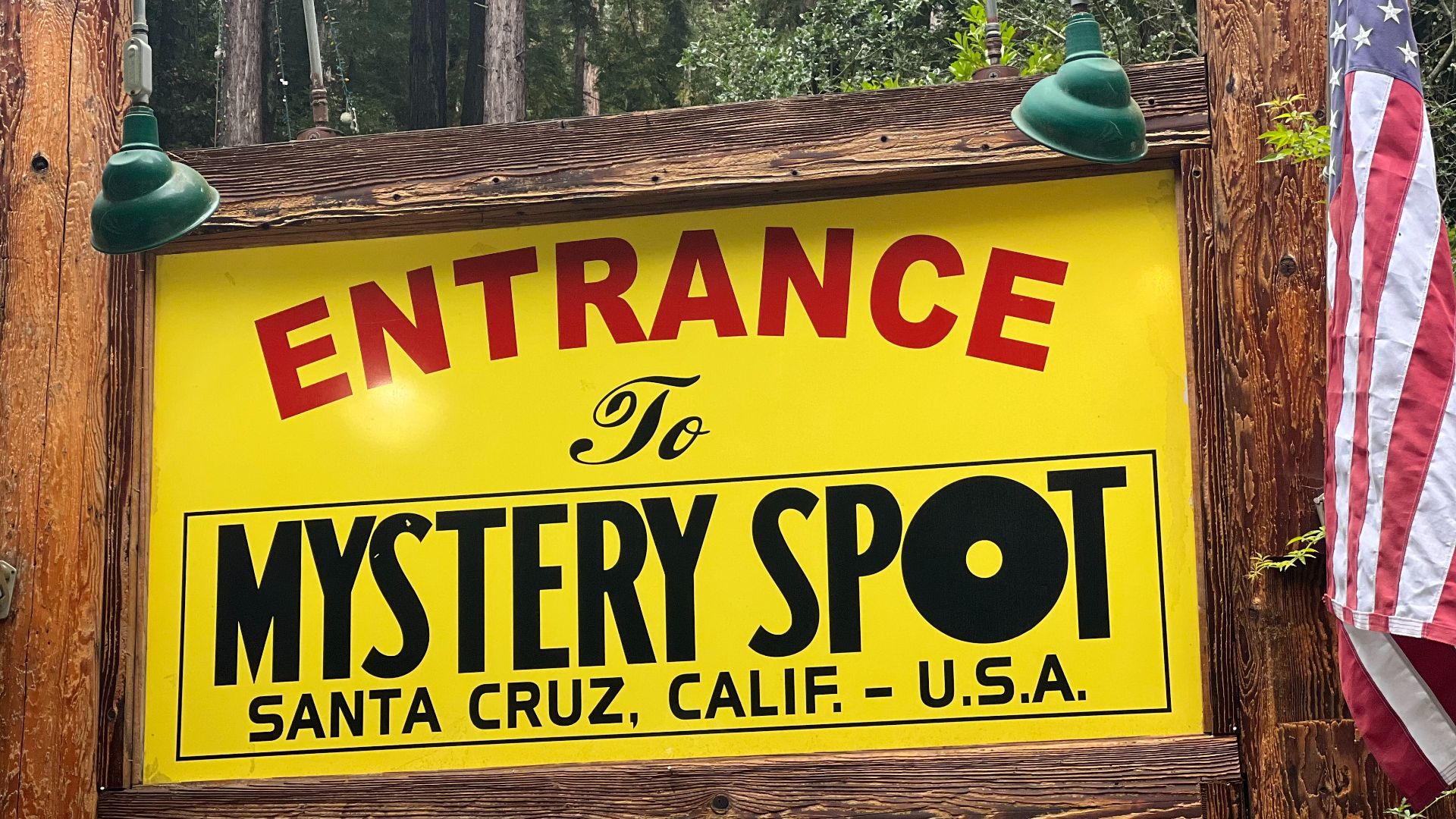 File:The Mystery spot entrance.jpg