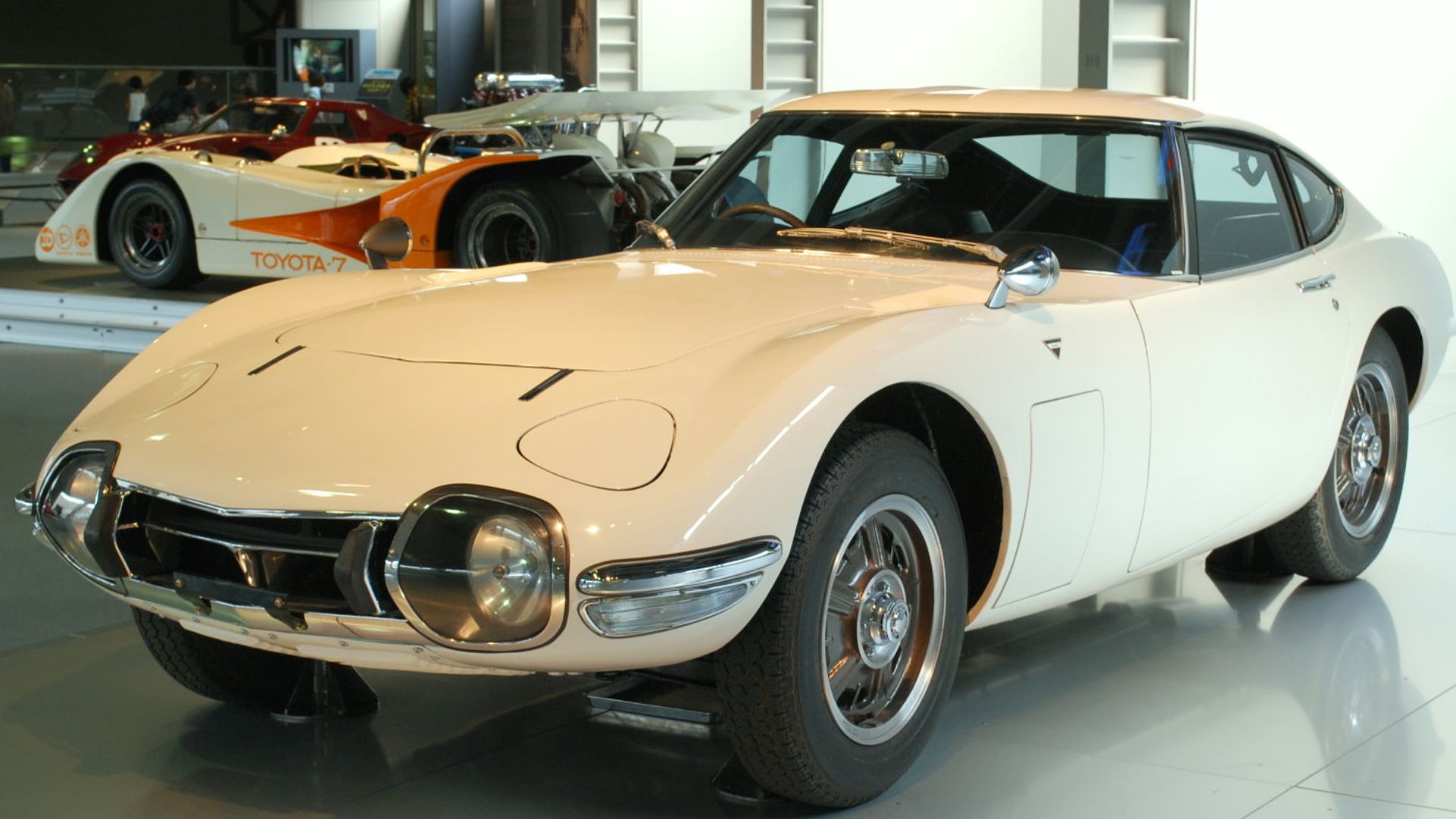 File:1967 Toyota 2000GT 01.jpg