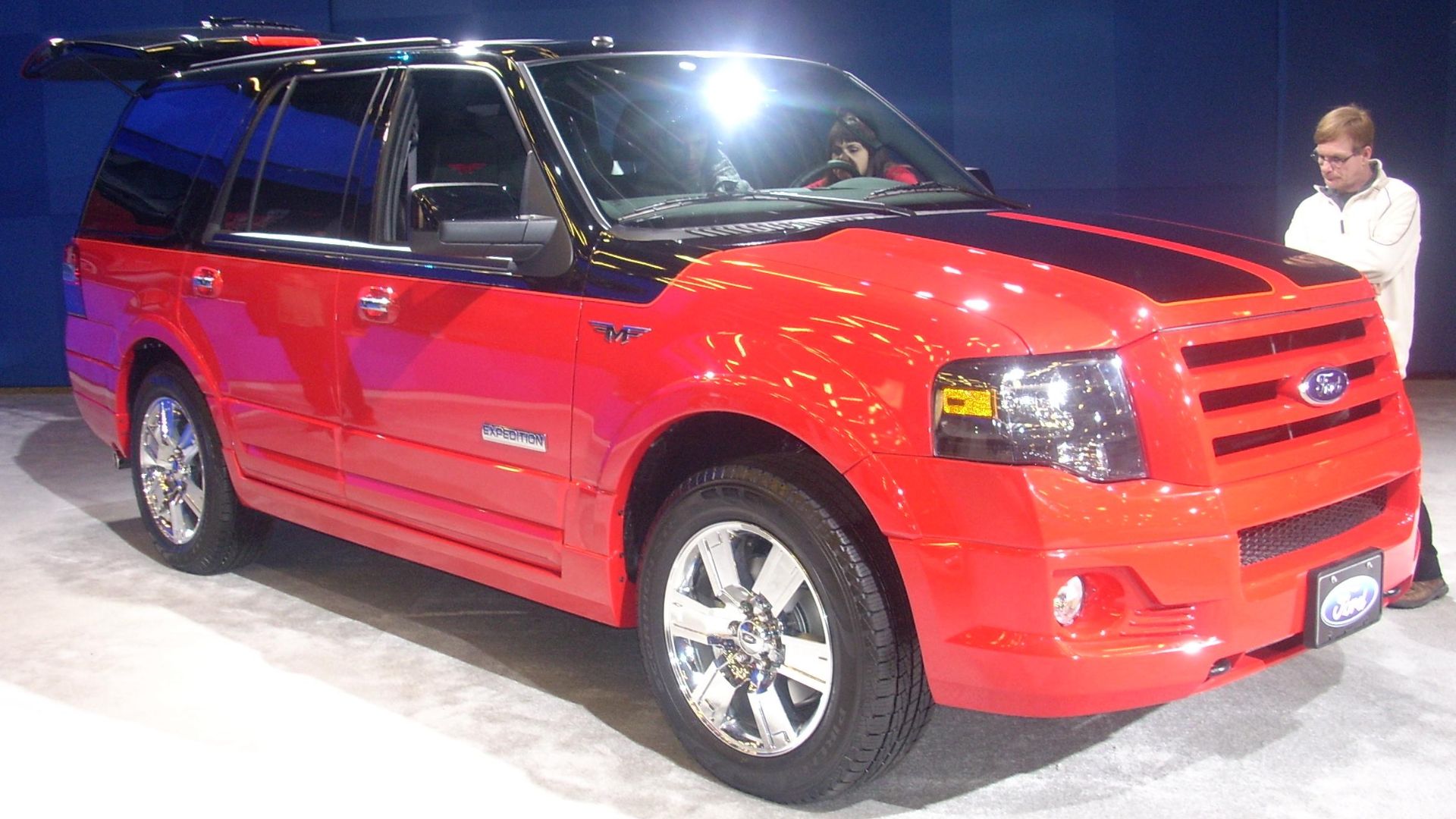 File:'08 Ford Expedition Funkmaster Flex Edition (Montreal).jpg