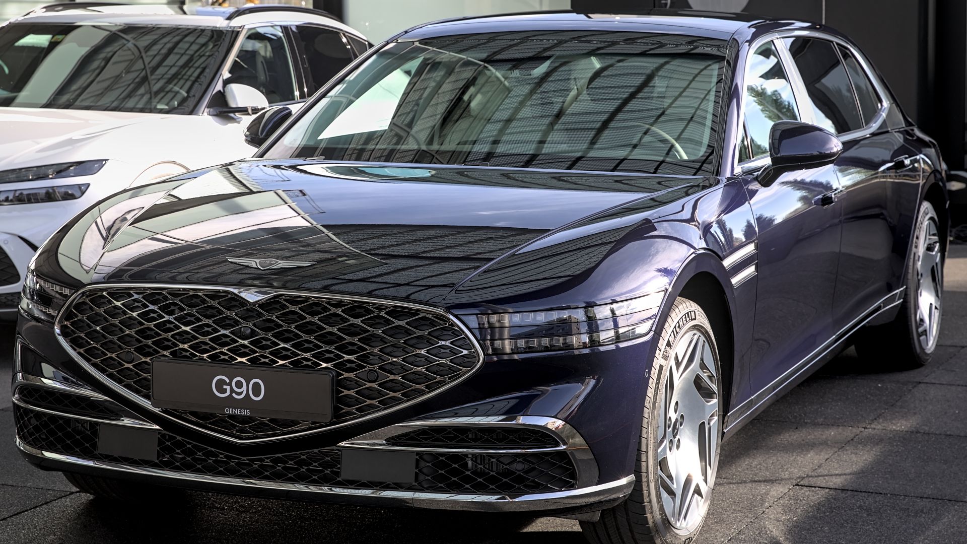 File:Genesis G90 (RS4) Auto Zuerich 2023 1X7A0907.jpg