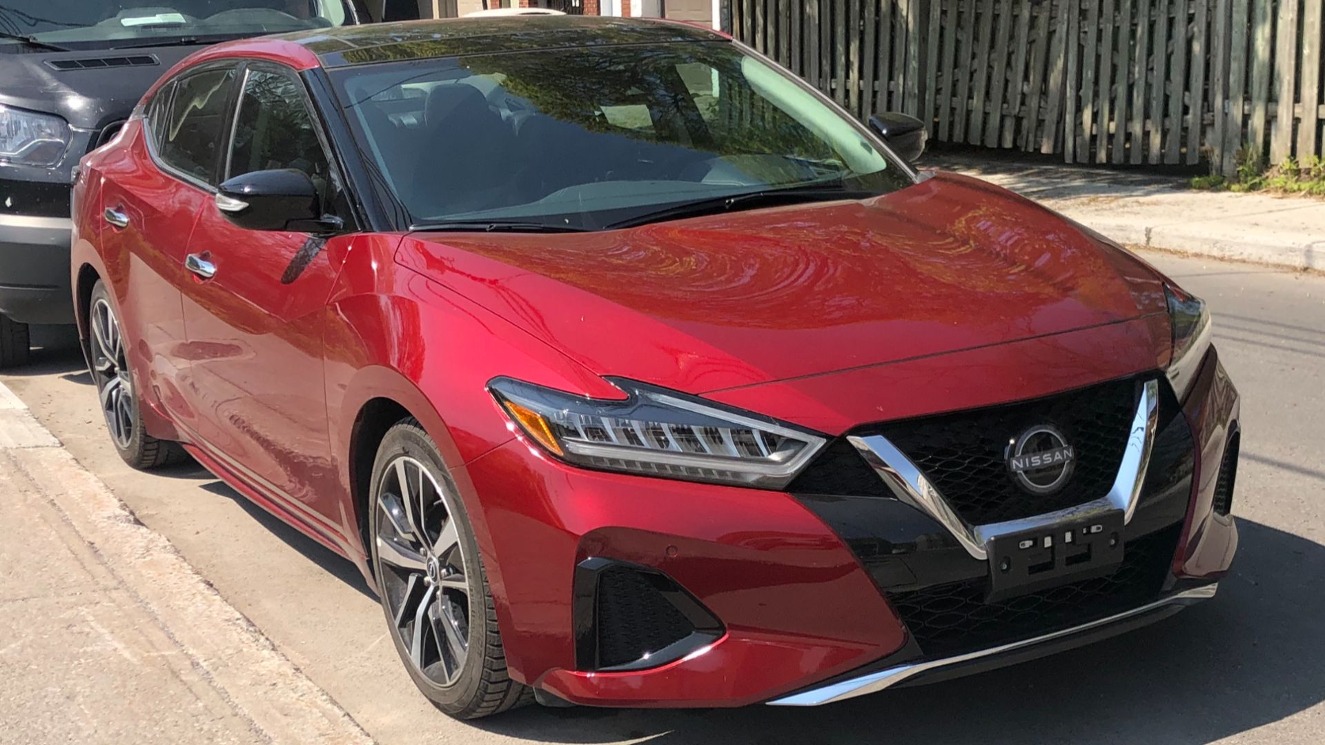 File:2023 Nissan Maxima.png