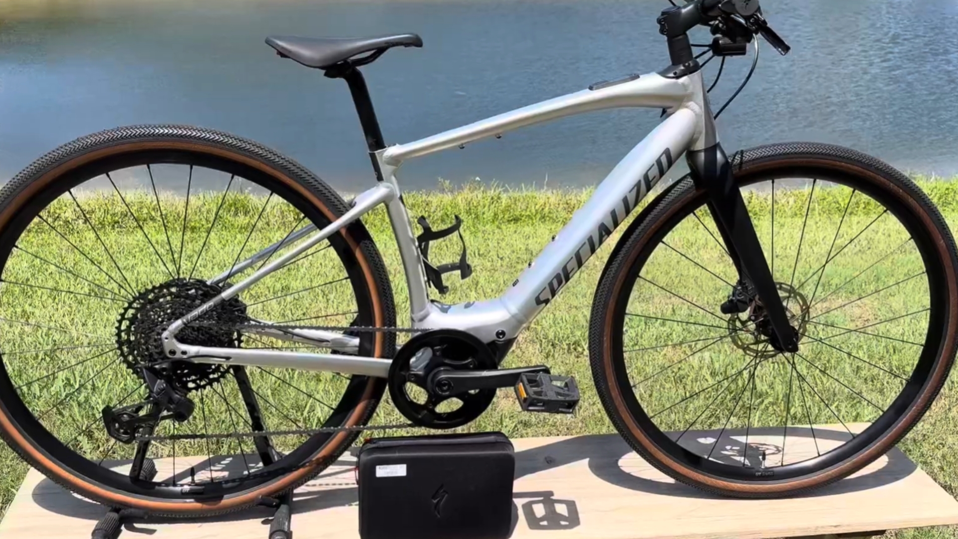 Specialized Turbo Vado 5.0 (2)