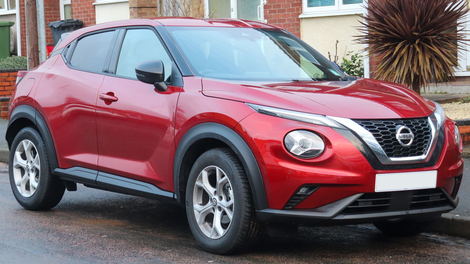 File:2020 Nissan Juke N-Connecta DiG-T S-A 1.0 Front.jpg