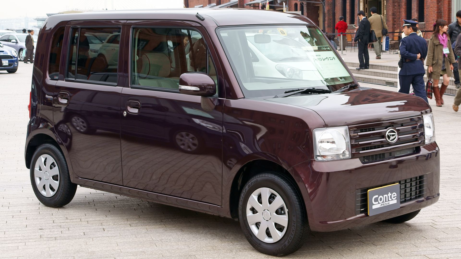 File:Daihatsu Move Conte 01.JPG