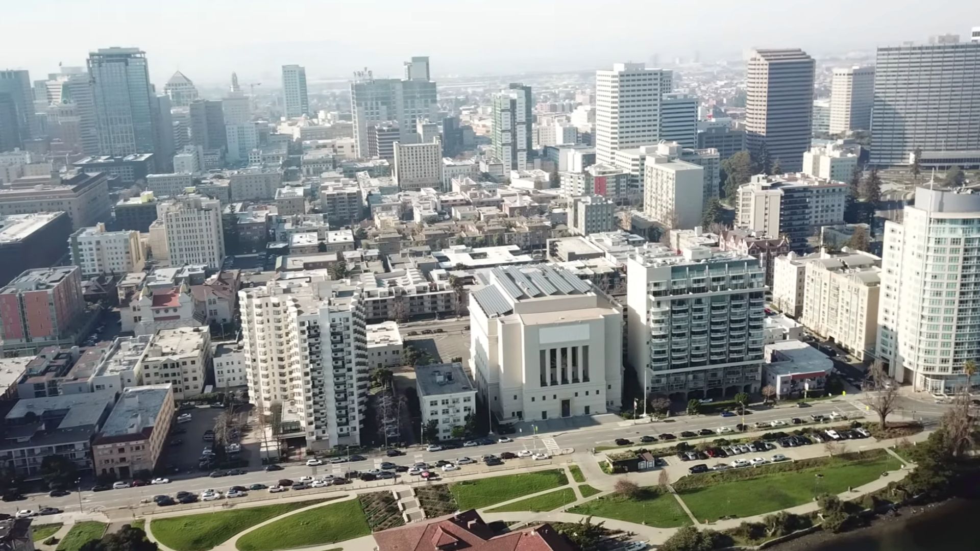 File:Oakland California.jpg