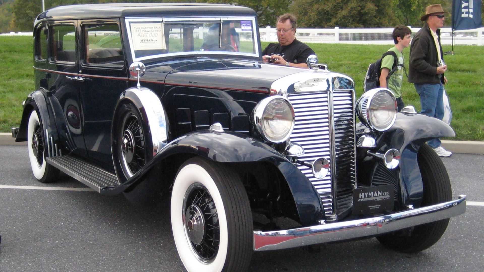 File:1933 Marmon Sixteen (4164799097).jpg