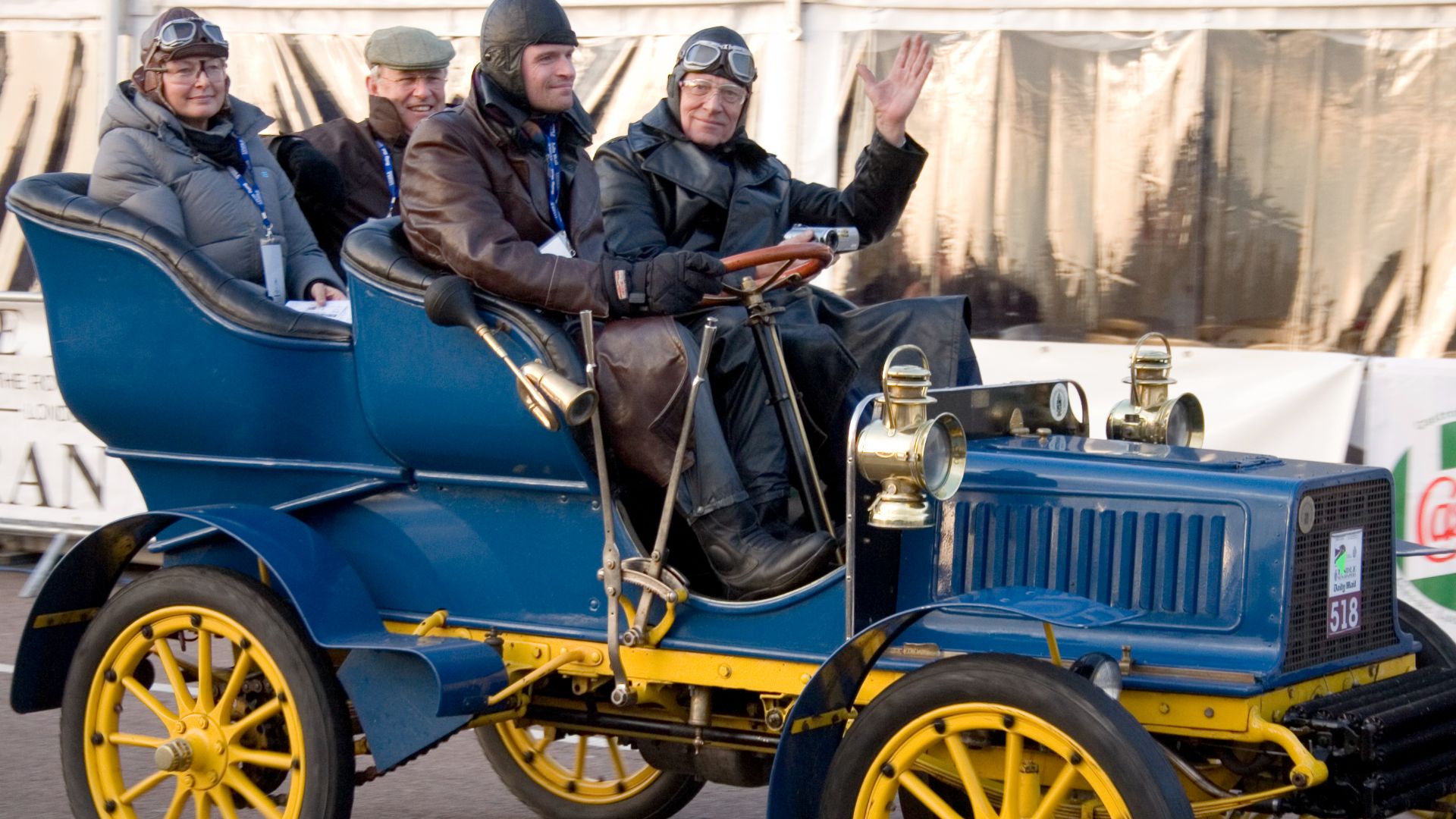 File:Pope Toledo 1904 Rear-Entrance-Tonneau on London to Brighton VCR 2011 (2996604123).jpg