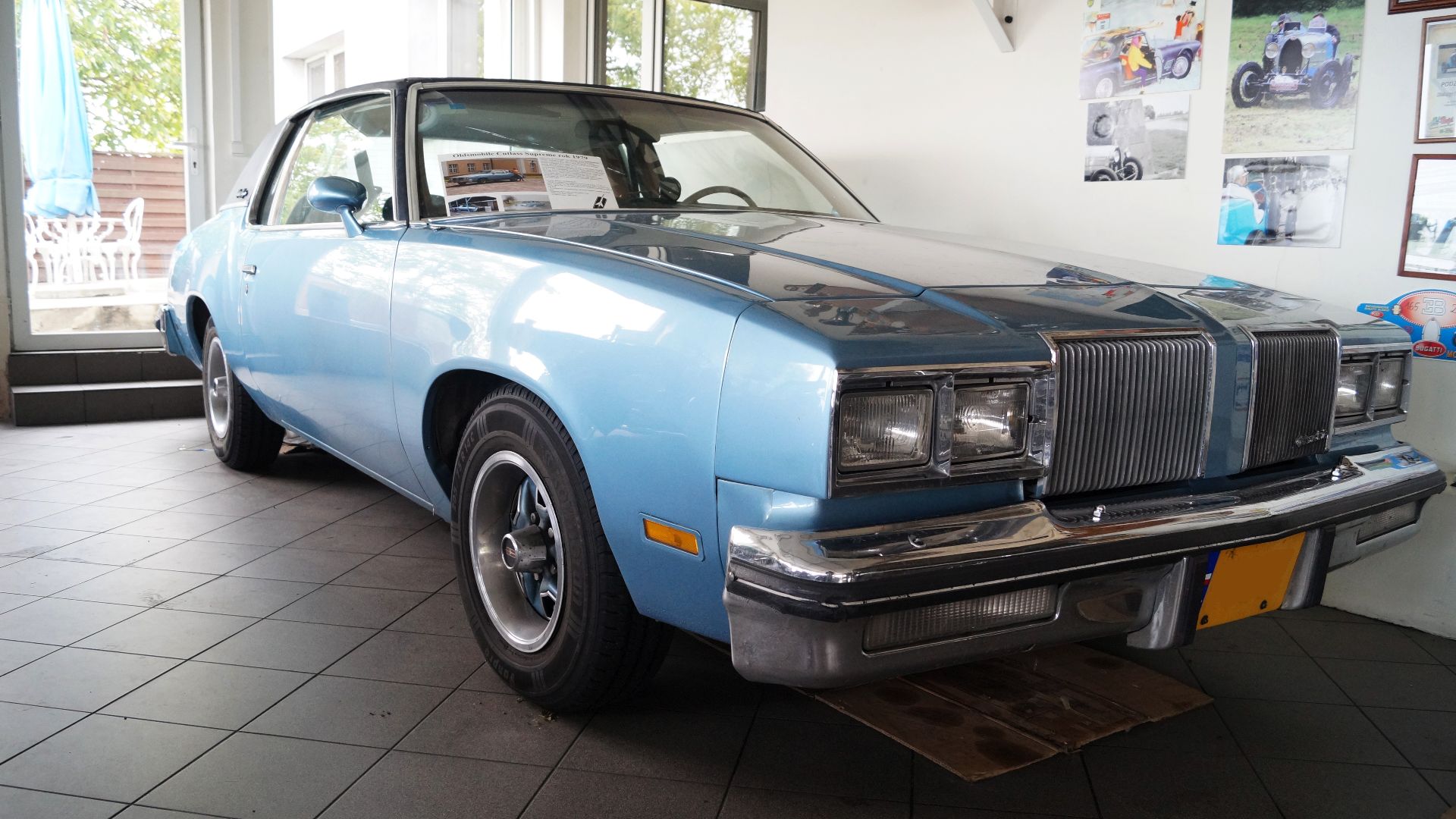 File:1979 Oldsmobile Cutlass Supreme - Automuzeum Gostyń.jpg