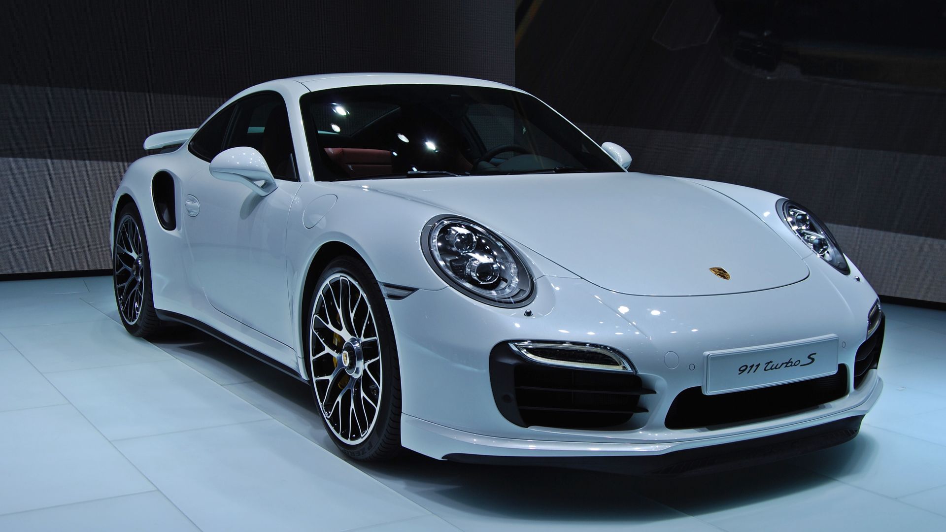 File:Porsche 911 Turbo S IAA 2013.JPG