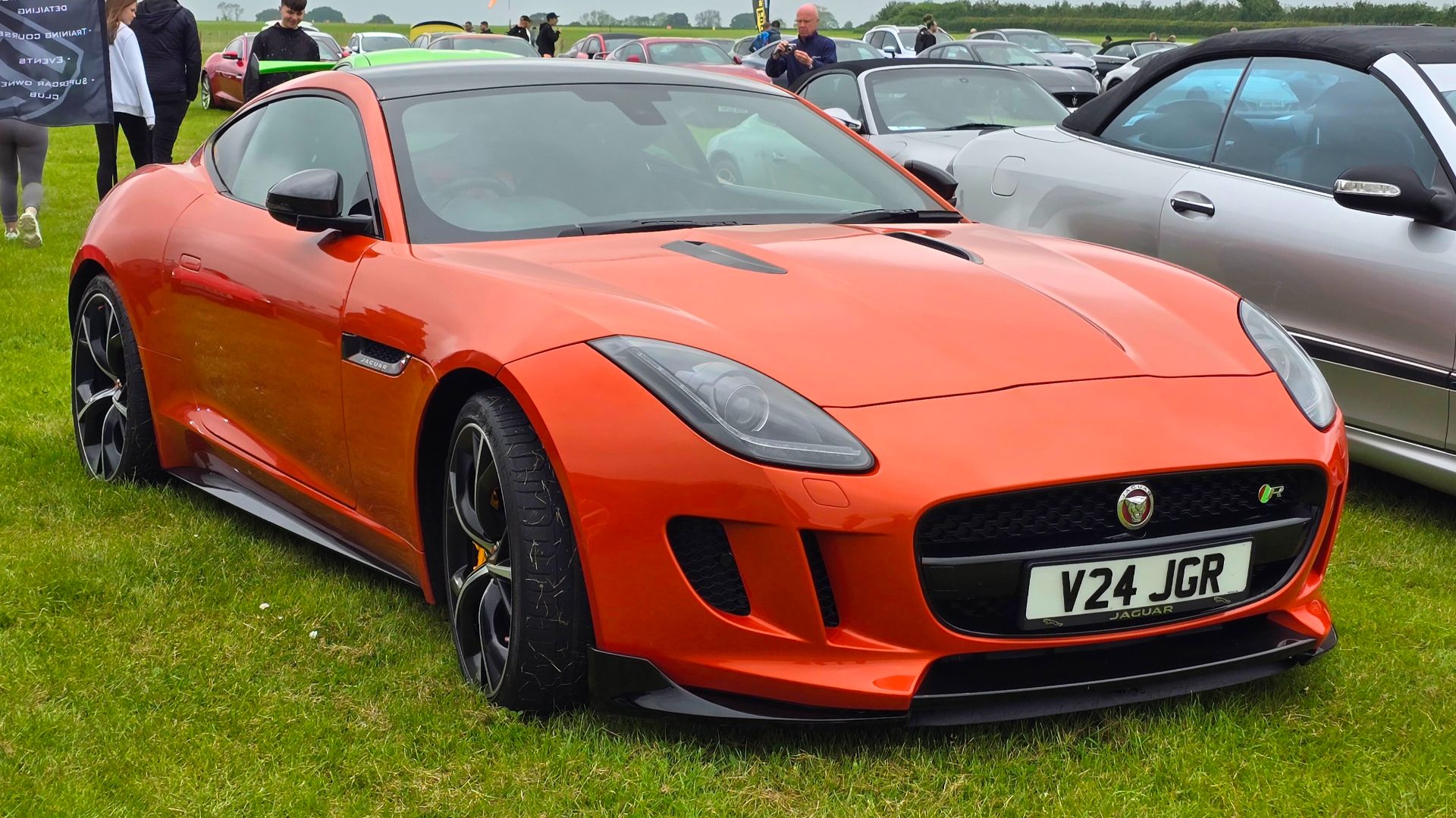 File:2014 Jaguar F Type R Auto.jpg
