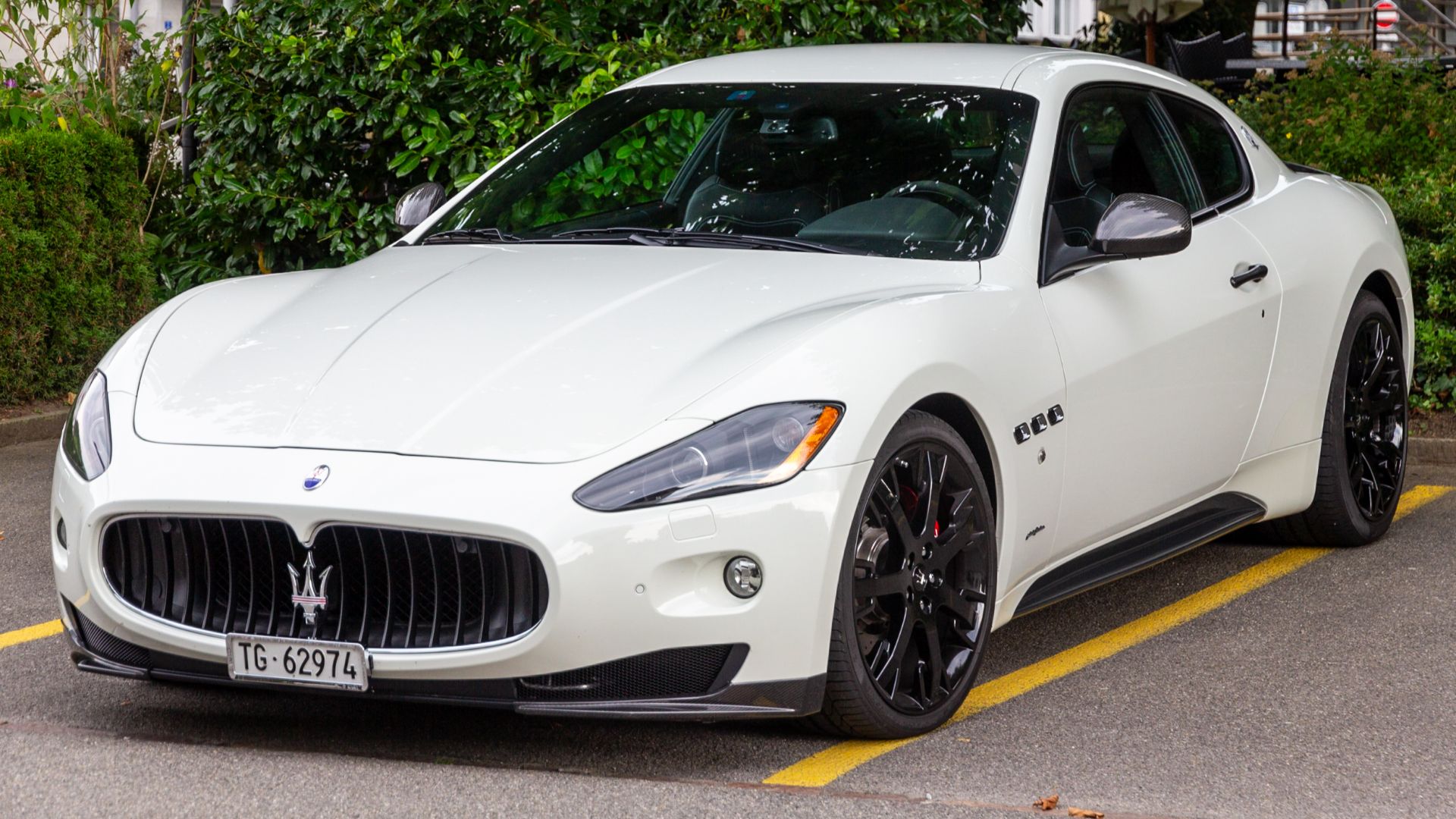 File:Maserati GranTurismo im Thurgau (2013).jpg