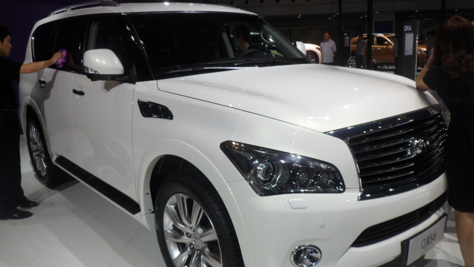 File:Infiniti QX Z62 -- Auto Chongqing -- 2012-06-07.jpg