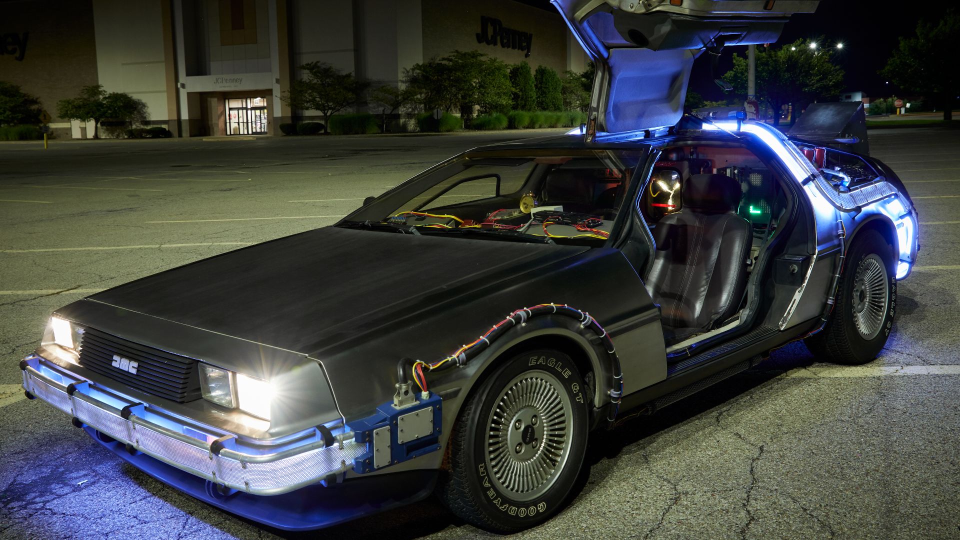 File:DeLorean Replica Kovacs Time Machine.png