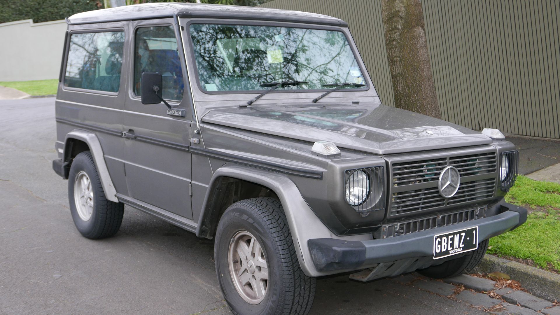 File:1987 Mercedes-Benz 230 GE (G 460) 3-door wagon (2015-08-09) 01.jpg