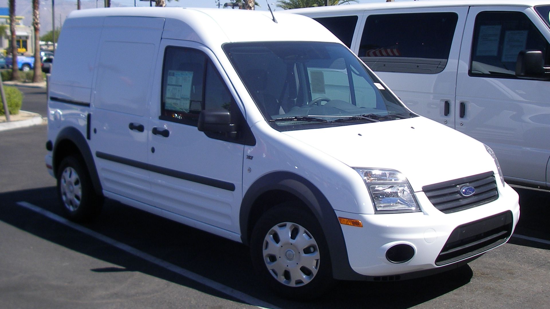 File:Ford Transit Connect 2010.jpg