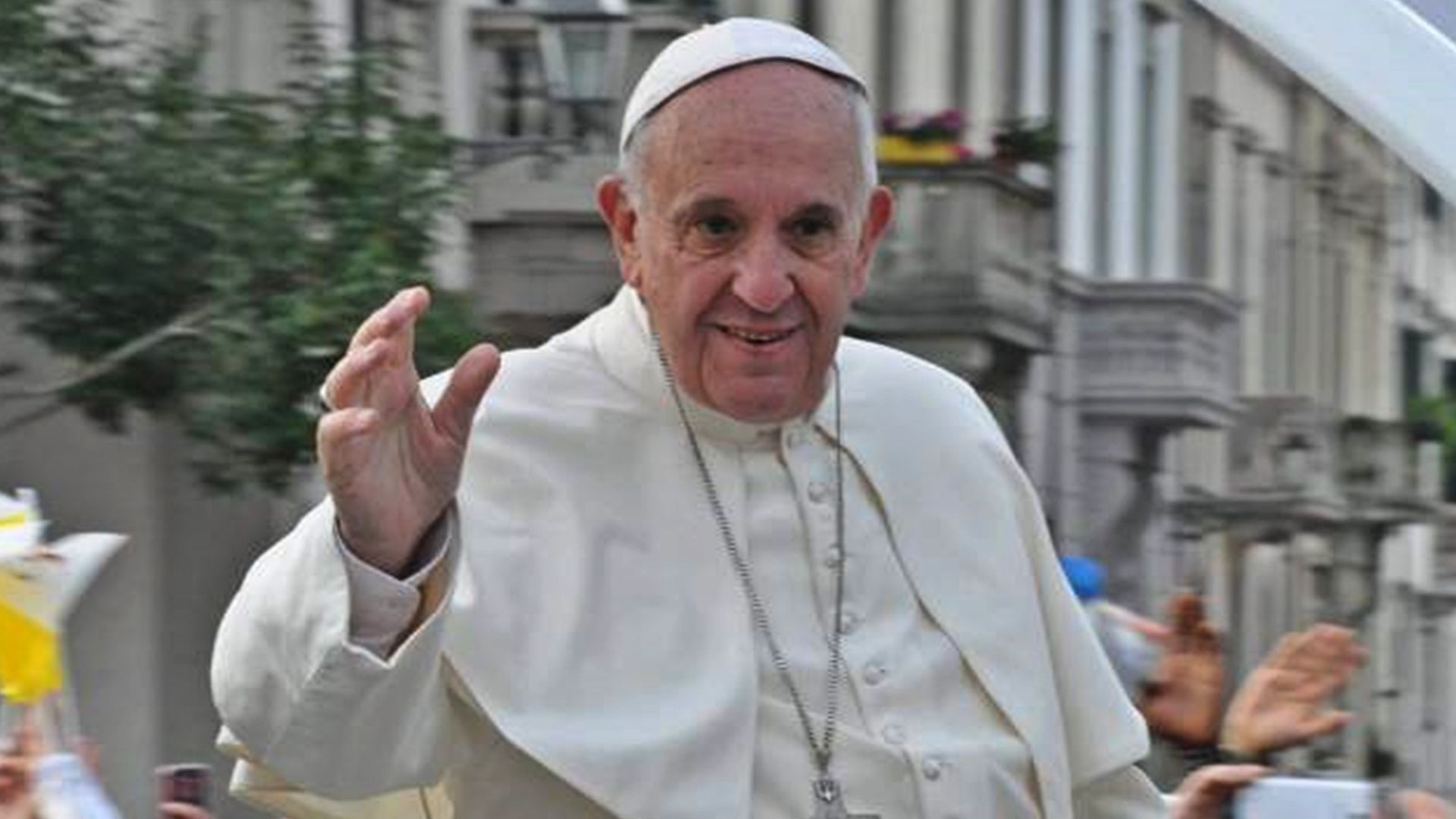 File:Pope Francis in Prato (87).JPG