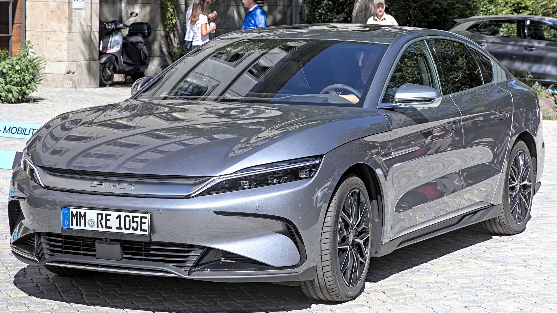 File:BYD Han IAA 2023 1X7A0500.jpg