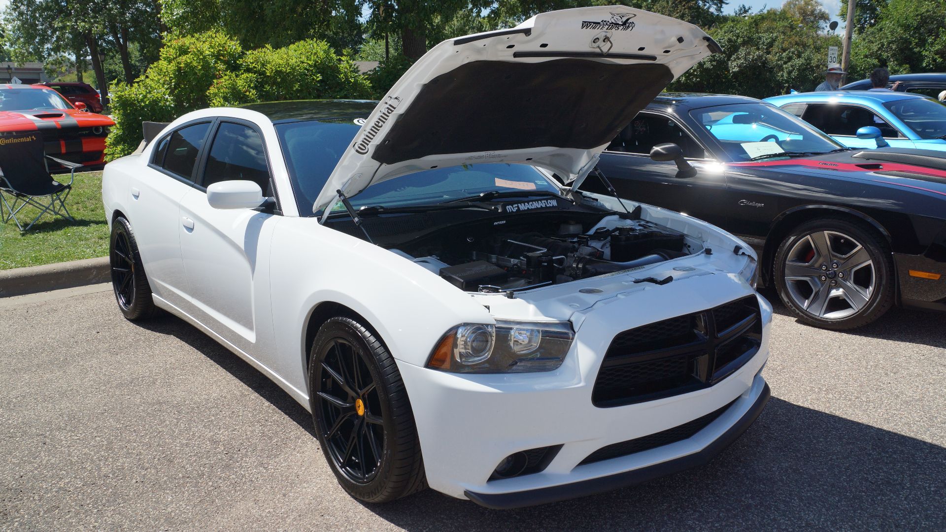 File:2012 Dodge Charger R T (28459903323).jpg