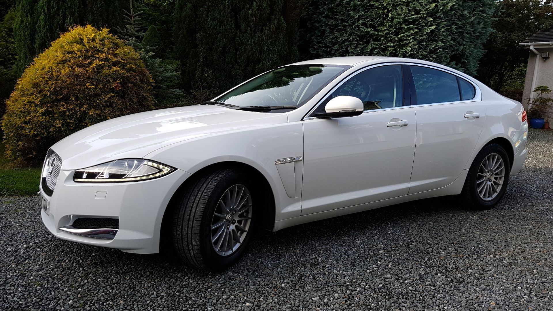File:Jaguar XF Facelift.jpg