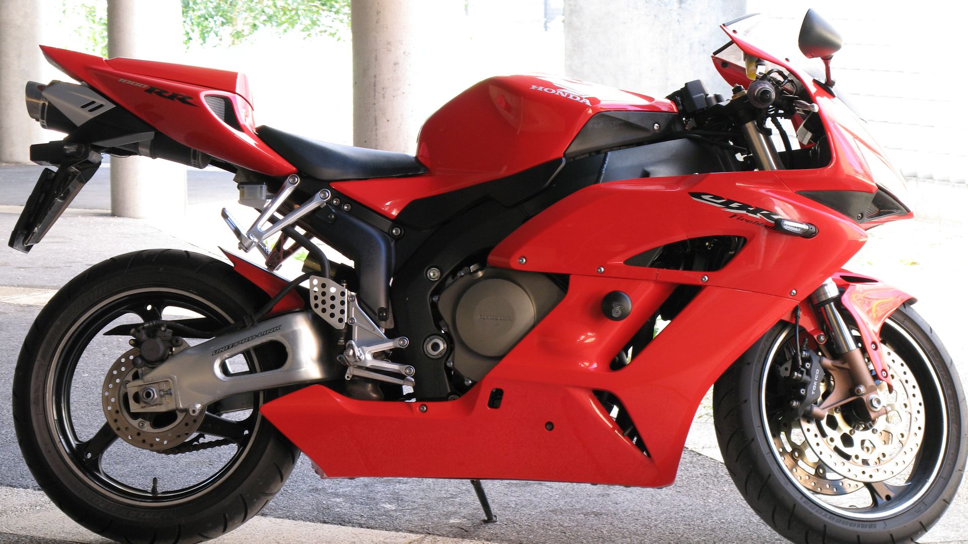 File:Honda CBR1000RR Fireblade.jpg