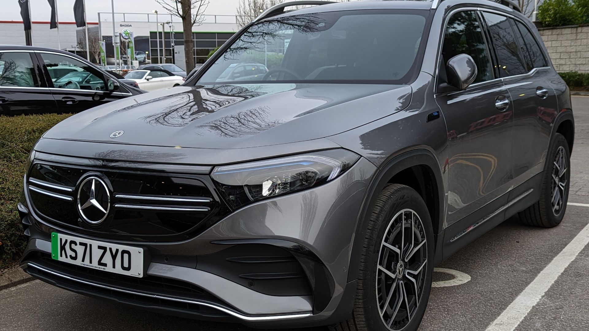 File:2021 Mercedes EQB 350 AMG Line Premium 4Matic.jpg