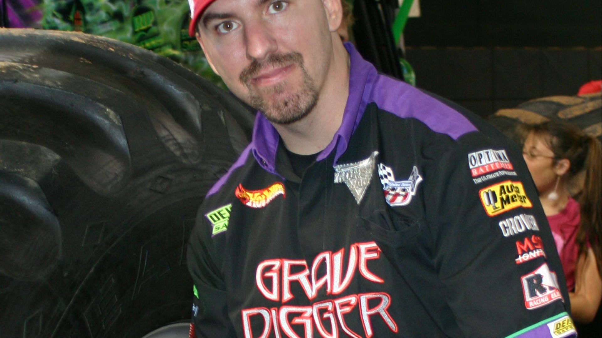 File:Grave digger driver.jpg