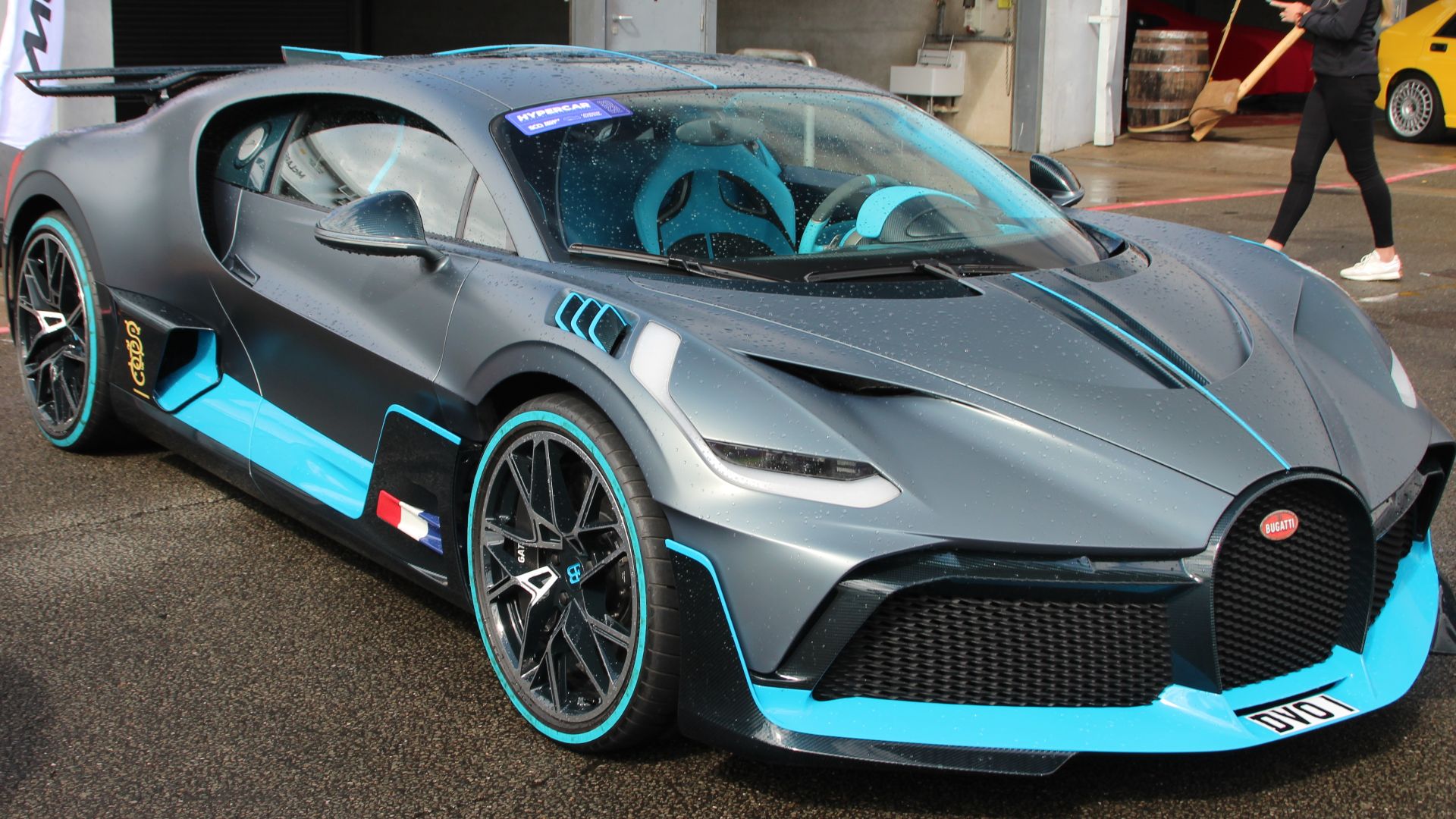 File:2020 Bugatti Divo.jpg