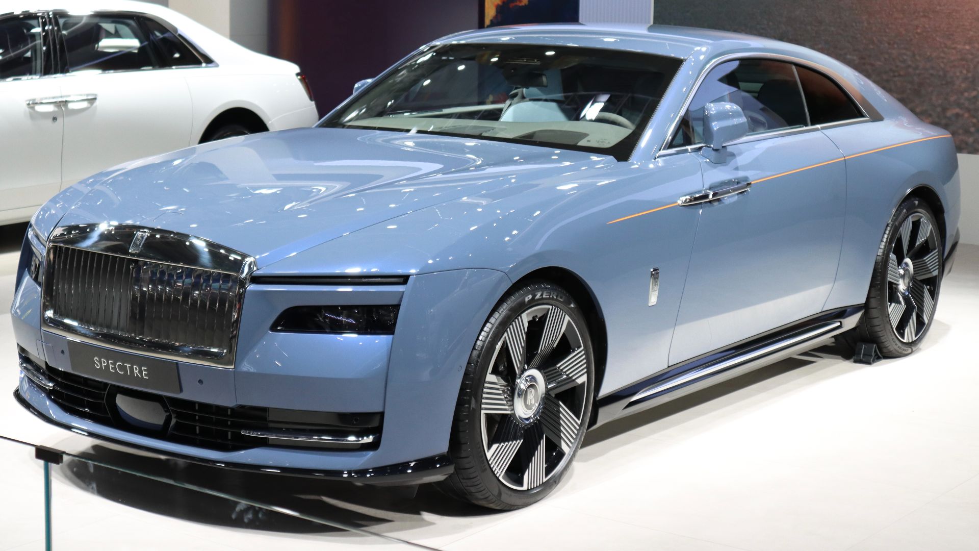 File:2023 Rolls-Royce Spectre.jpg