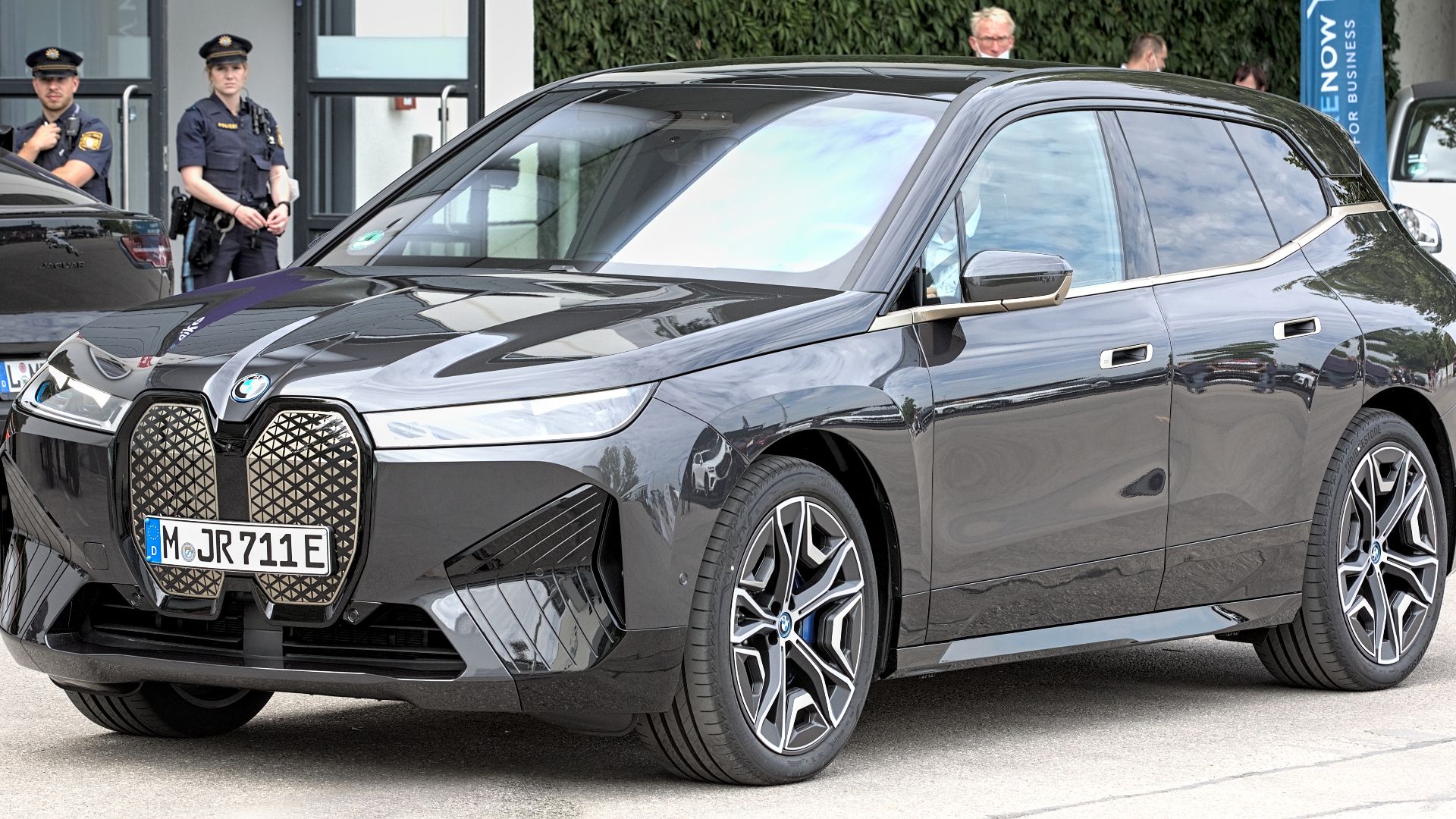 File:BMW iX IAA 2021 1X7A0241.jpg